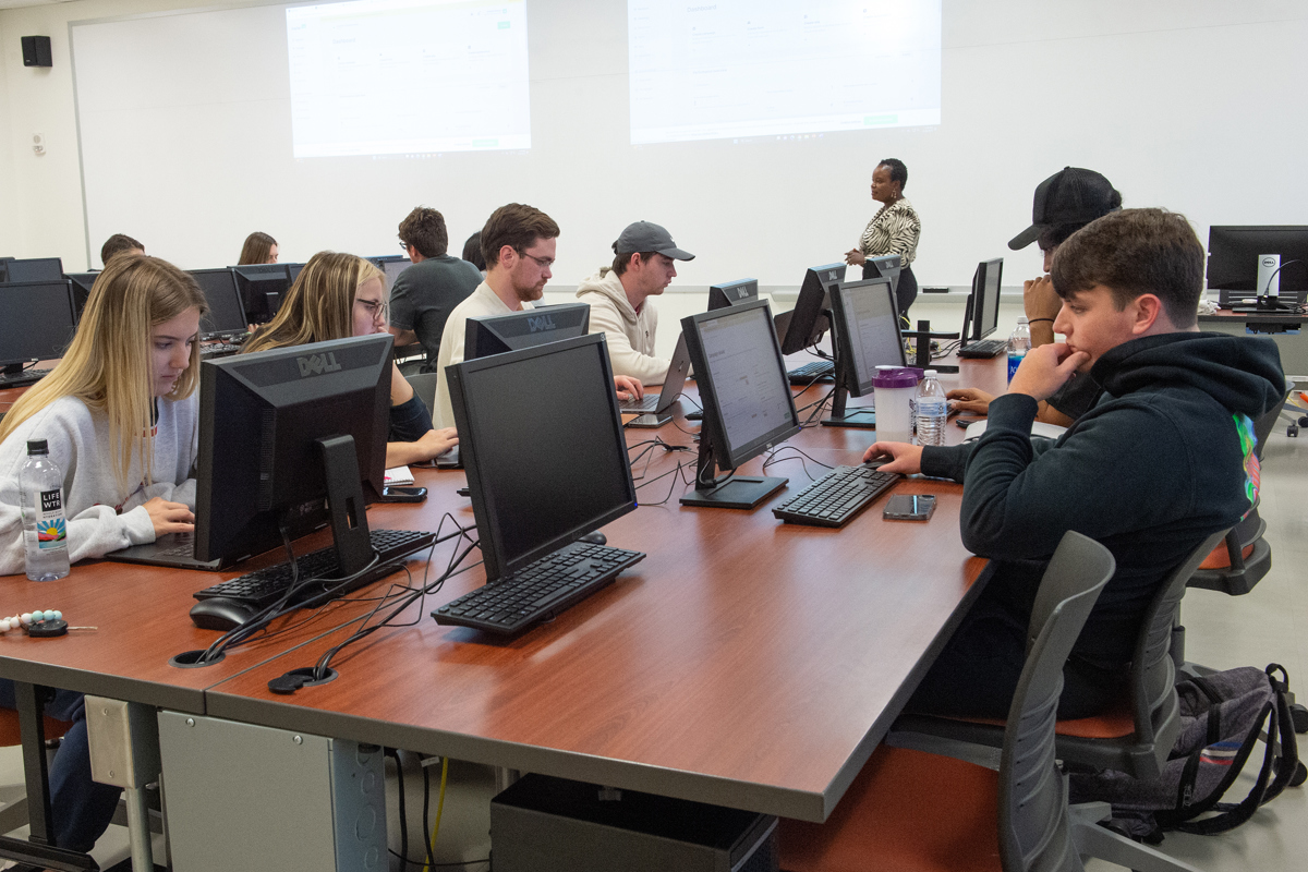 USI Romain College of Business to provide students with neuromarketing technology experience   