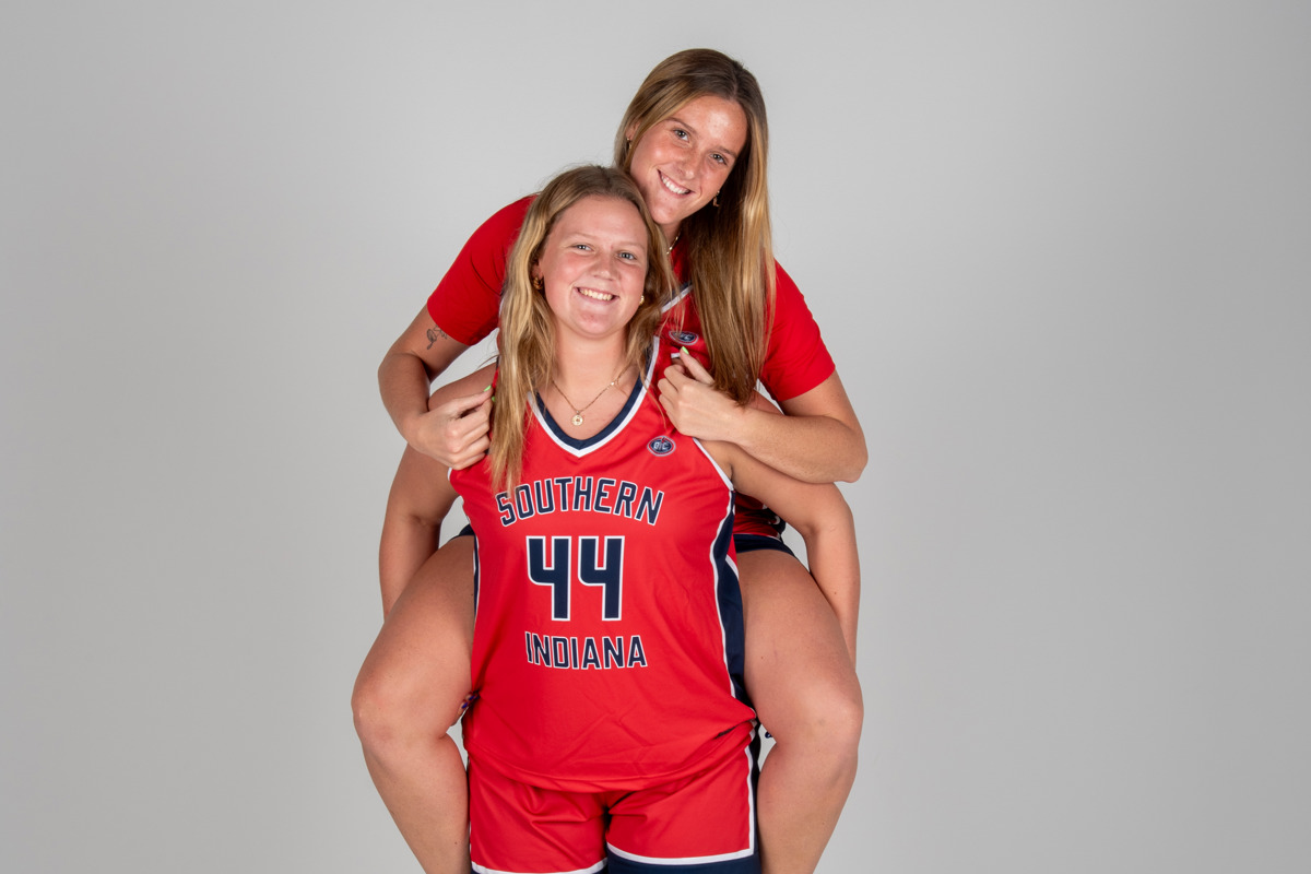 USI Tennessee sisters share the road to the OVC Basketball Tournament 